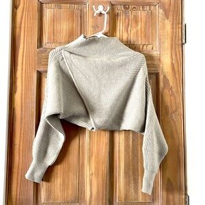 Cropped sweater